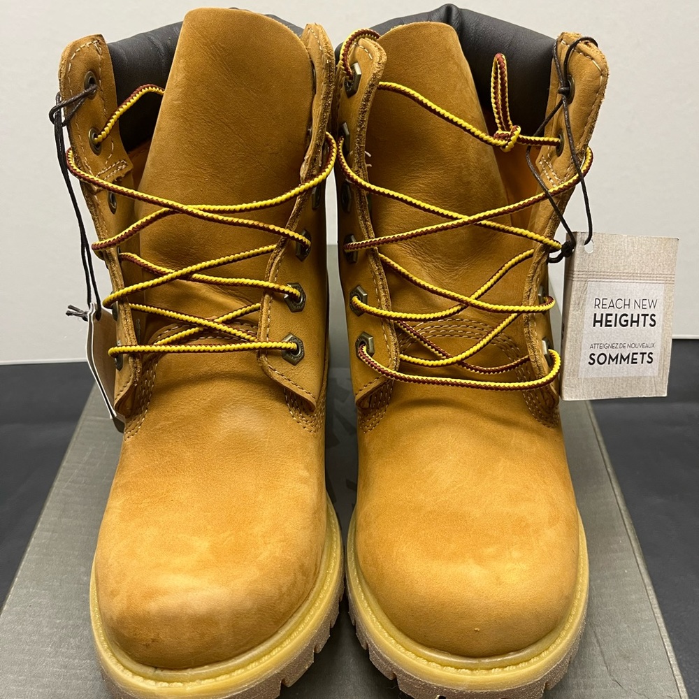 Timberland - Size: 6.5 - Brand new in box - Picture 5 of 8